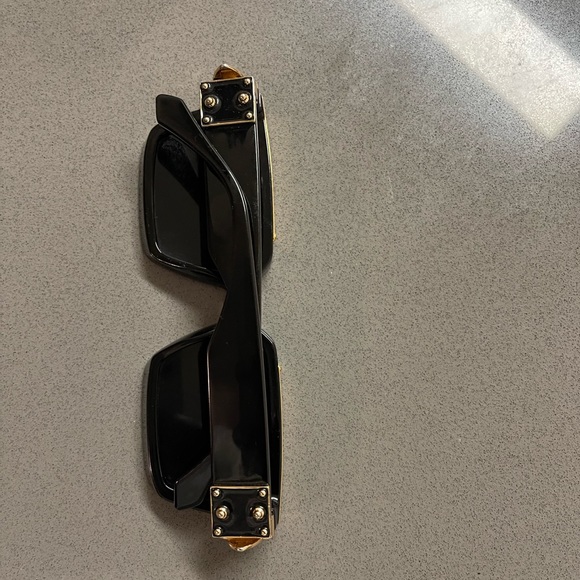 LV sunglasses used - Picture 5 of 7
